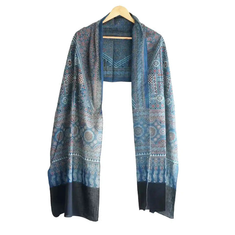 Ajrakh Geometric Motif Close-Up ISYVBH-B018 | Handcrafted Block Print Detail