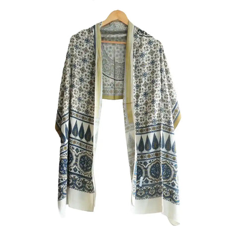 Ajrakh Geometric Motif Close-Up ISYVBH-C02 | Handcrafted Block Print Detail