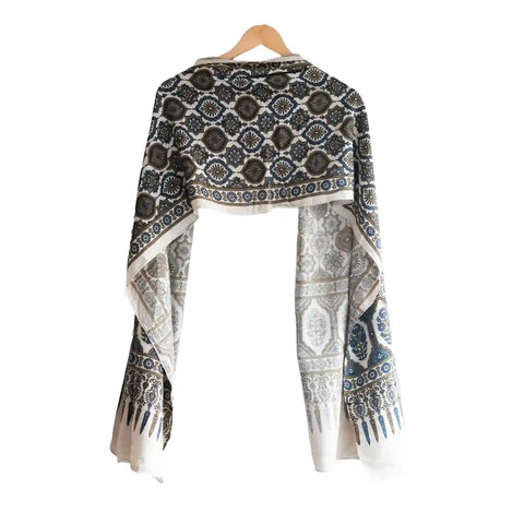 Ajrakh Geometric Motif Close-Up ISYVBH-C05 | Handcrafted Block Print Detail