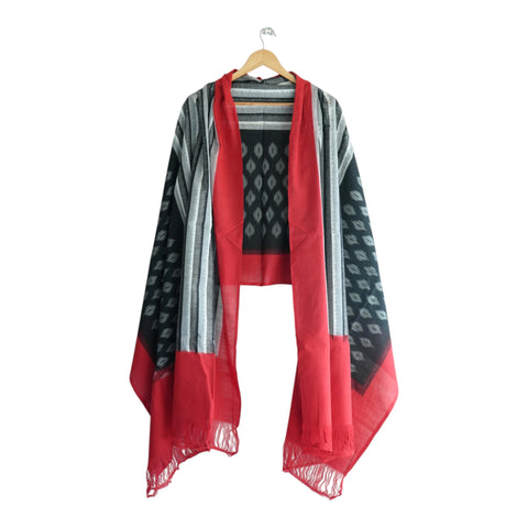 Close-up of white diamond Ikkat weave on black cotton dupatta - ISYVIK-E