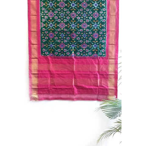 Eternal Beauty Handwoven Pochampally Ikat Silk Dupatta with Zari Elegance